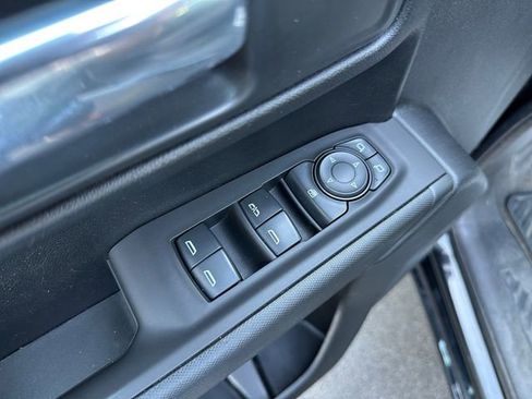 Used 2021 Chevrolet Silverado 1500 Custom AWD/4WD image 19