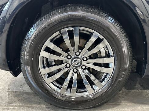 Used 2019 Nissan Armada Platinum w/ Captain's Chairs Package AWD/4WD image 10