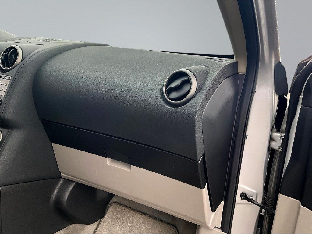 Used 2014 Nissan Rogue S w/ Convenience Package FWD image 28