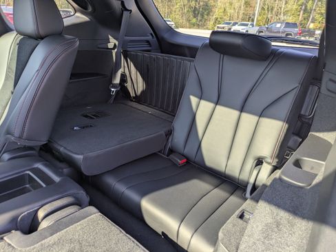 Used 2024 Acura MDX A-Spec image 16