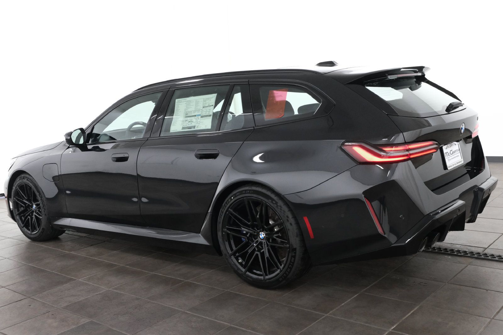New 2027 BMW M5 Touring AWD/4WD image 4