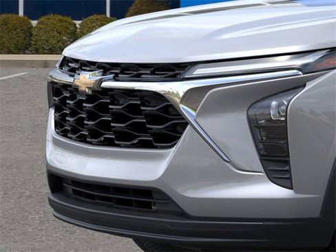 New 2026 Chevrolet Trax LS image 13