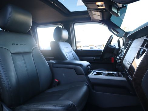 Used 2015 Ford F350 Platinum image 33