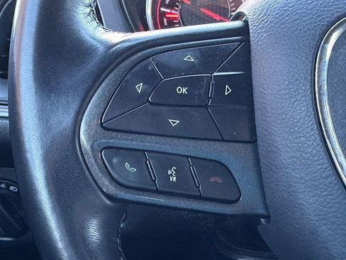 Used 2023 Dodge Challenger SXT image 27