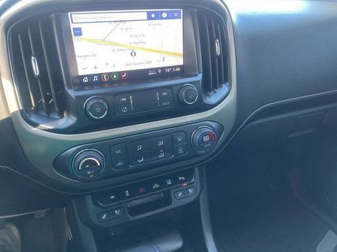 Used 2020 GMC Canyon Denali image 5