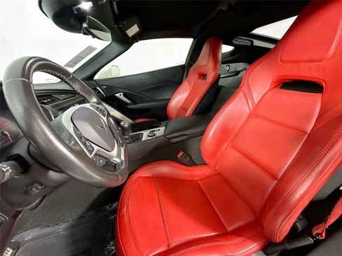 Used 2018 Chevrolet Corvette Grand Sport RWD image 3