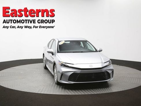 Used 2025 Toyota Camry LE FWD image 51