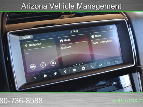 Used 2019 Jaguar F-PACE S image 23