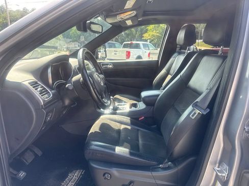 Used 2020 Jeep Grand Cherokee Altitude AWD/4WD image 15
