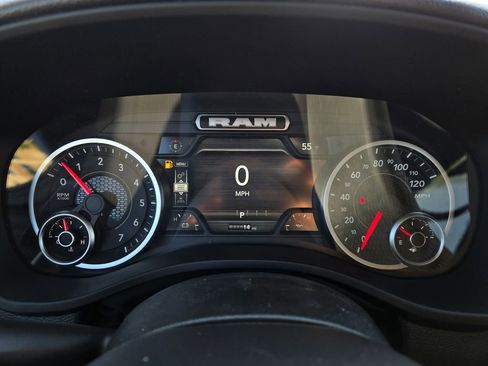 New 2026 RAM 1500 Express AWD/4WD image 18