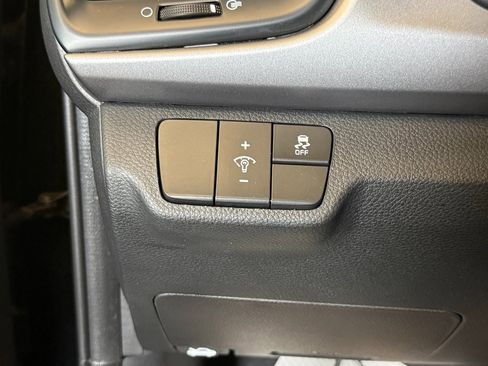 Used 2023 Kia Rio LX image 17