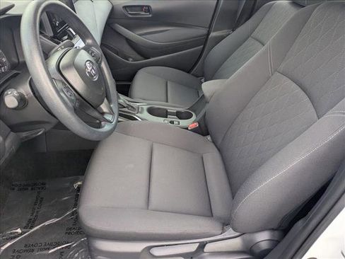 Used 2025 Toyota Corolla LE image 14