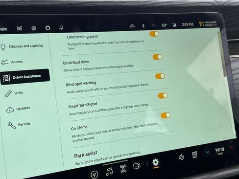 Used 2022 Rivian R1T Launch Edition image 77