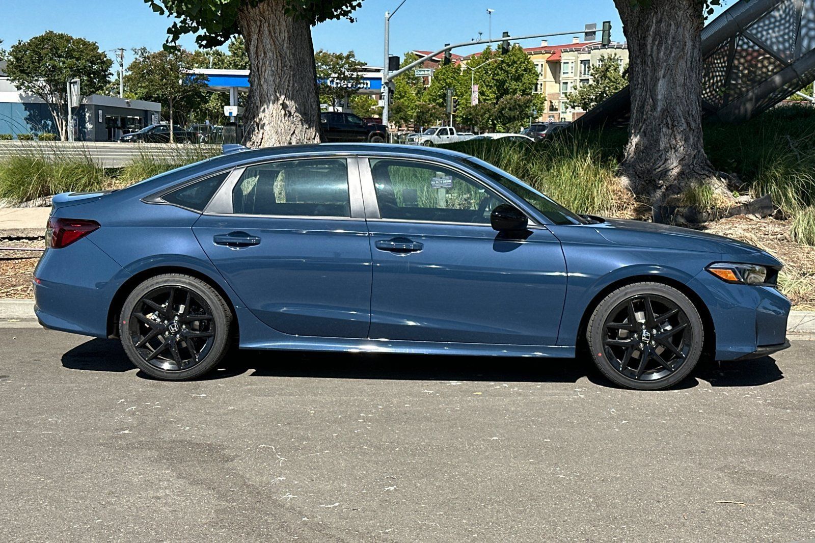 New 2025 Honda Civic Sport image 3