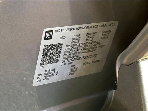 New 2026 Chevrolet Equinox EV LT w/ LPO, All-Weather Mat Package AWD/4WD image 9