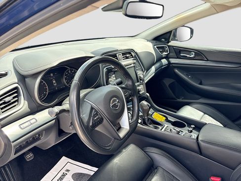 Used 2019 Nissan Maxima Platinum w/ Illumination Package FWD image 13