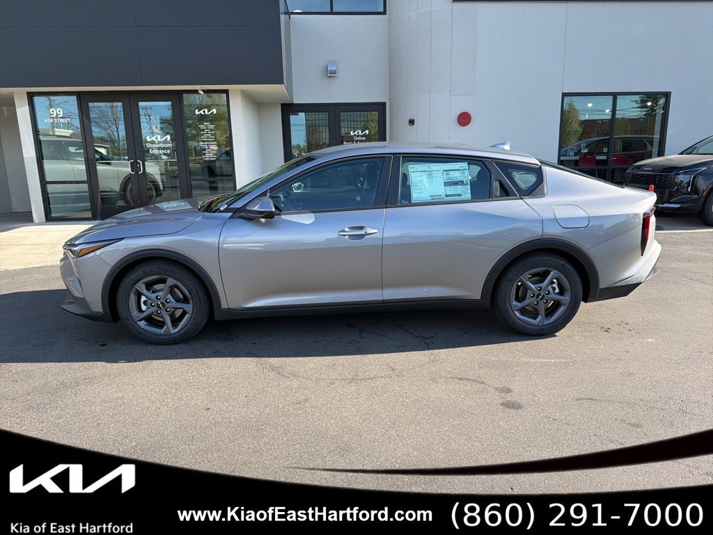 Used 2026 Kia K4 FWD image 2