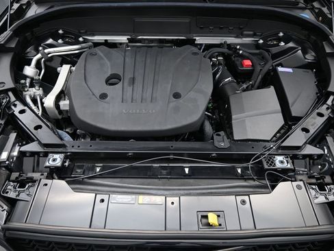 Certified 2023 Volvo XC60 B5 Ultimate w/ Protection Package Premier FWD image 13