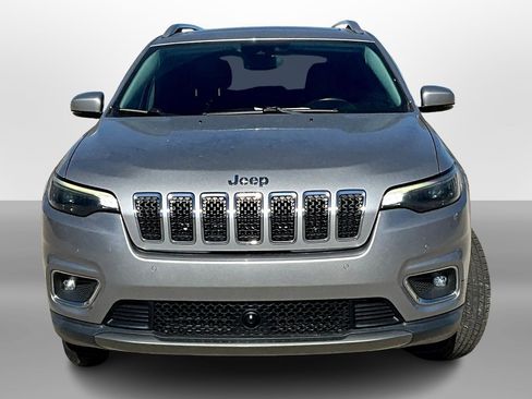 Used 2019 Jeep Cherokee Limited w/ Luxury Group image 3