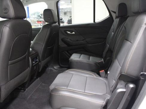 Used 2021 Chevrolet Traverse LT AWD/4WD image 22