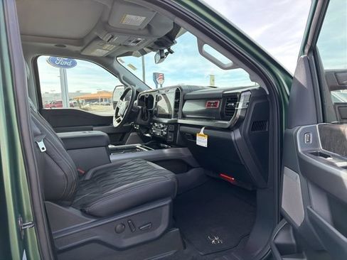 New 2026 Ford F250 Lariat w/ Black Appearance Package AWD/4WD image 41