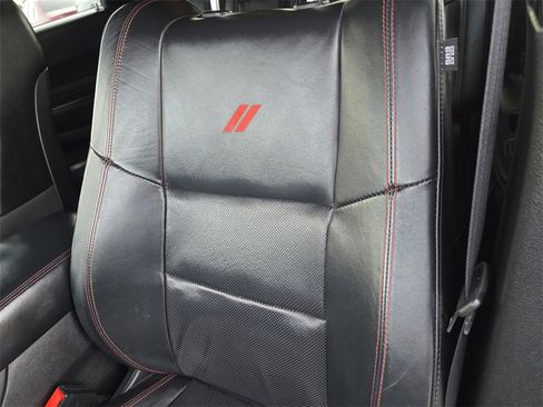 Used 2023 Dodge Durango GT image 12