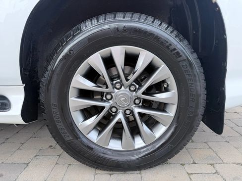 Used 2017 Lexus GX 460 Luxury AWD/4WD image 31