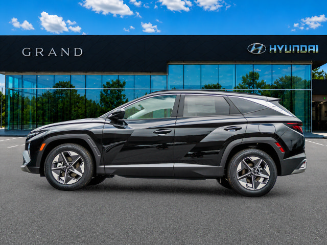 New 2026 Hyundai Tucson SEL Plus FWD image 3