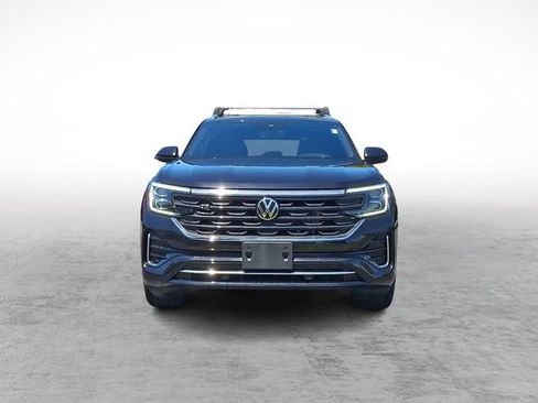 Used 2024 Volkswagen Atlas Cross Sport SEL R-Line AWD/4WD image 2