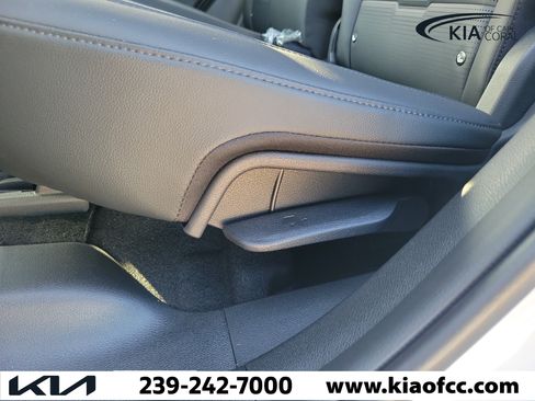 New 2026 Kia Sportage SX FWD image 14