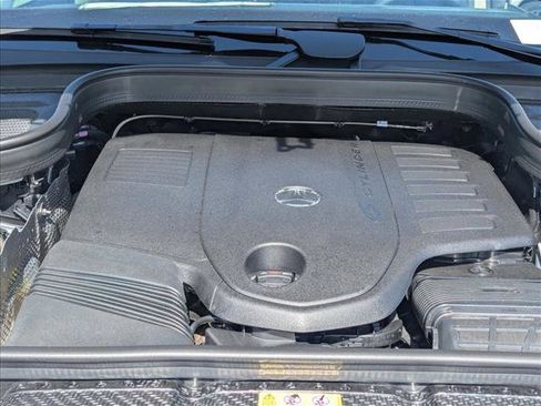 New 2026 Mercedes-Benz GLS 450 4MATIC image 15