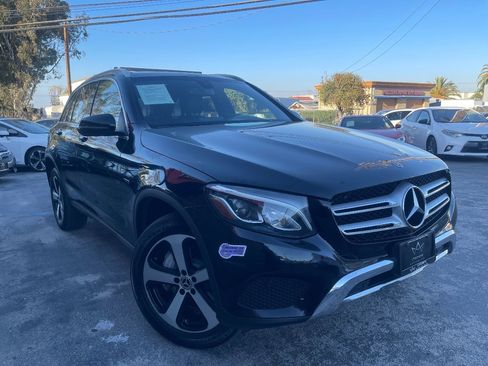 Used 2019 Mercedes-Benz GLC 350e 4MATIC image 3