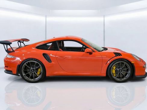 Used 2016 Porsche 911 GT3 RS RWD image 7