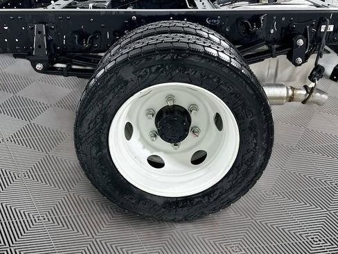 New 2026 Isuzu NPR image 15