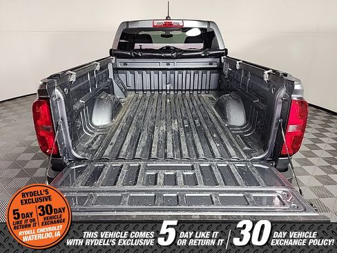 Used 2022 Chevrolet Colorado W/T w/ Custom Special Edition image 13