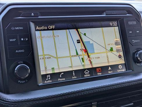 Used 2017 Nissan GT-R Premium image 13