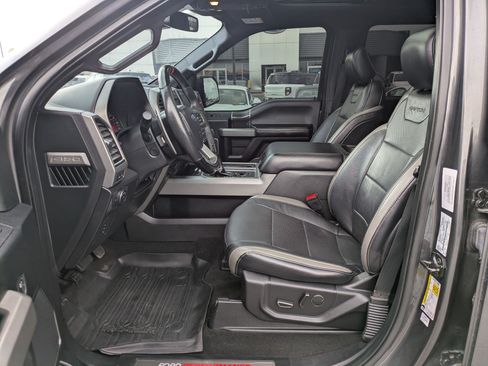 Used 2018 Ford F150 Raptor w/ Equipment Group 802A Luxury AWD/4WD image 17