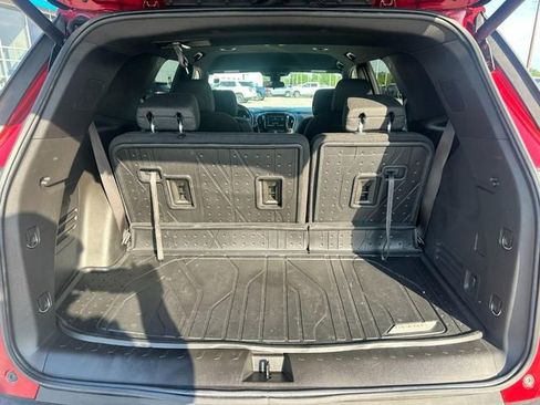 Used 2023 Chevrolet Traverse LT FWD image 5
