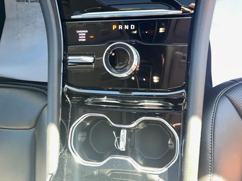 Used 2023 Jeep Grand Cherokee Limited w/ Luxury Tech Group II AWD/4WD image 18