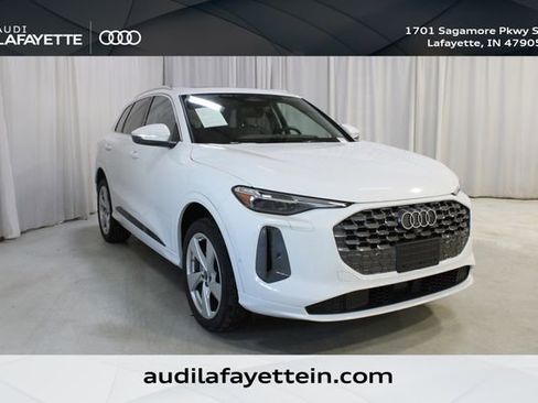 Used 2025 Audi Q5 2.0T Premium Plus w/ Premium Plus image 1