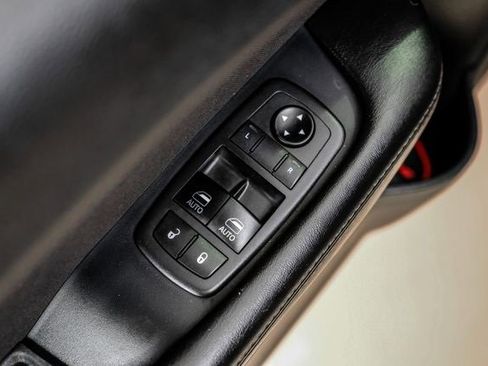 Used 2018 Dodge Challenger R/T w/ Blacktop Package image 31