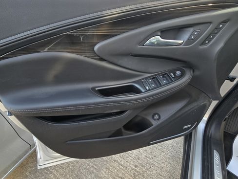 Used 2019 Buick Envision Premium w/ LPO, Active Package image 7