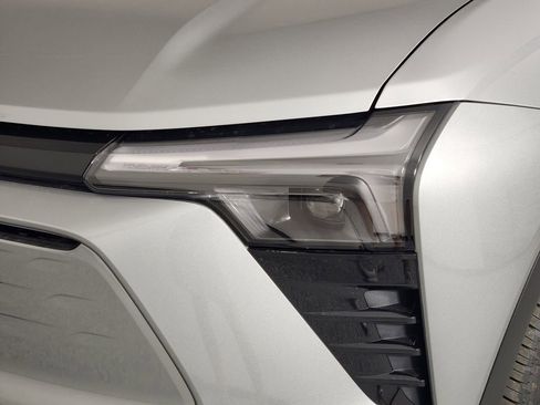 New 2026 Chevrolet Blazer EV LT FWD image 9
