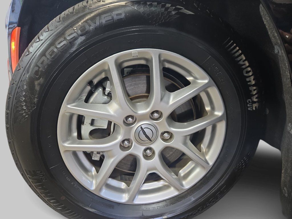 Used 2024 Chrysler Pacifica Touring-L FWD image 36