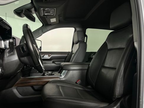 Used 2025 GMC Sierra 3500 SLT w/ SLT Premium Package image 22