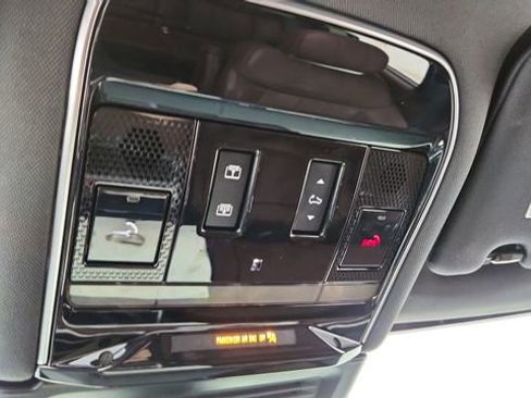 Used 2023 Land Rover Range Rover SE image 56