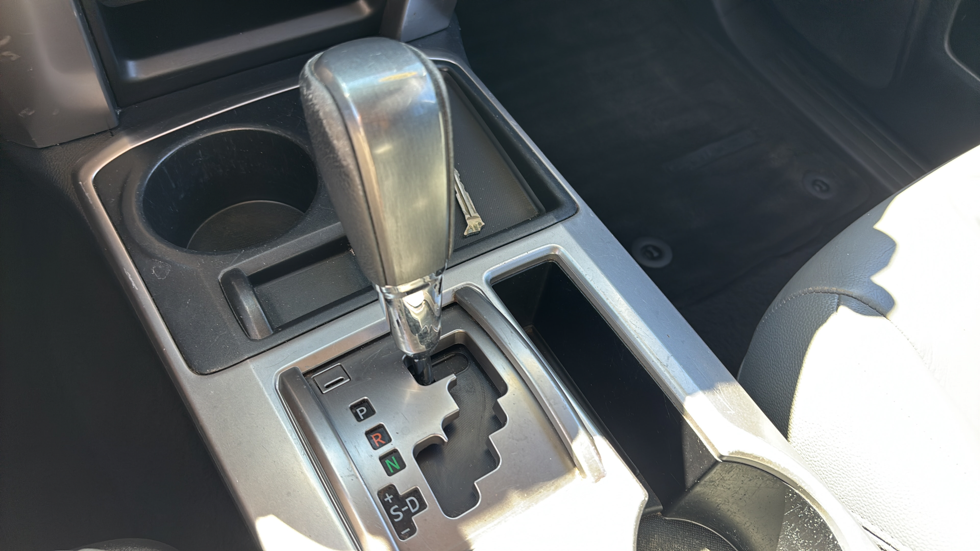 Used 2015 Toyota 4Runner SR5 RWD image 22
