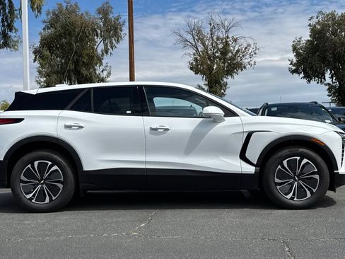 Used 2026 Chevrolet Blazer EV LT FWD image 4