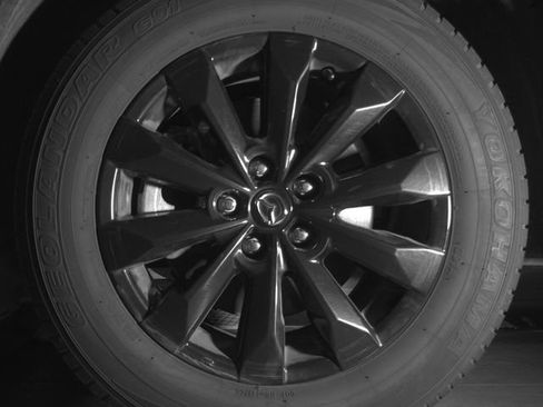 Used 2025 MAZDA CX-50 AWD 2.5 S w/ Premium Package image 9