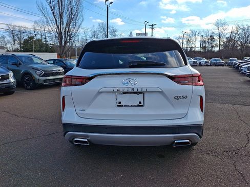 Certified 2023 INFINITI QX50 Luxe image 5